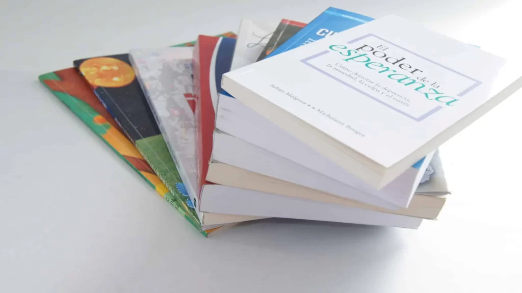 Libro de tapa blanda (rústica) impreso por Stilo Media