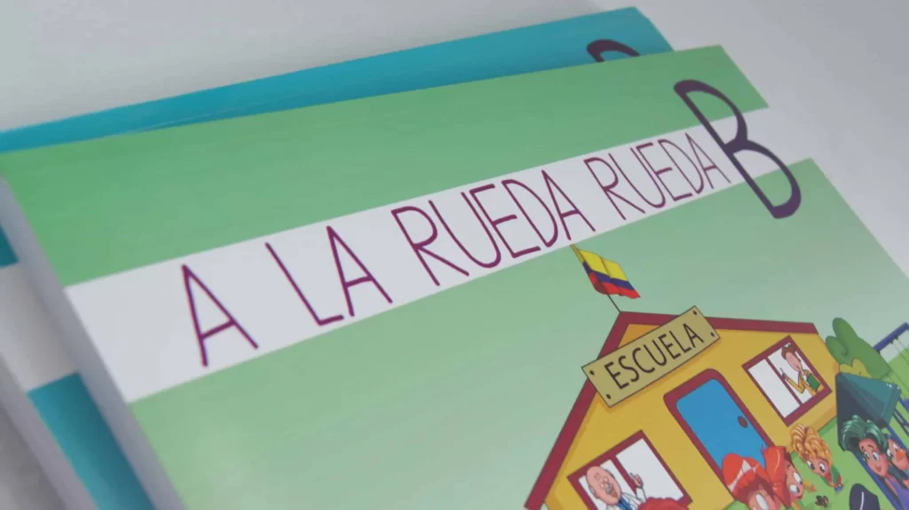Libro de tapa blanda (rústica) impreso por Stilo Media